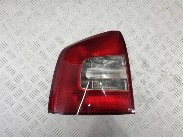 Фонарь задний левый skoda octavia
