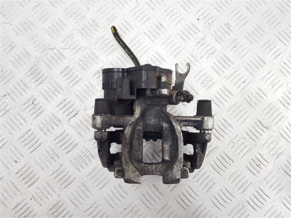 Суппорт задний правый bmw 2 f44