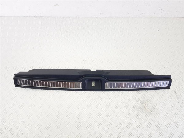 Накладка внутренняя на заднюю панель кузова (багажника) mercedes glc x253