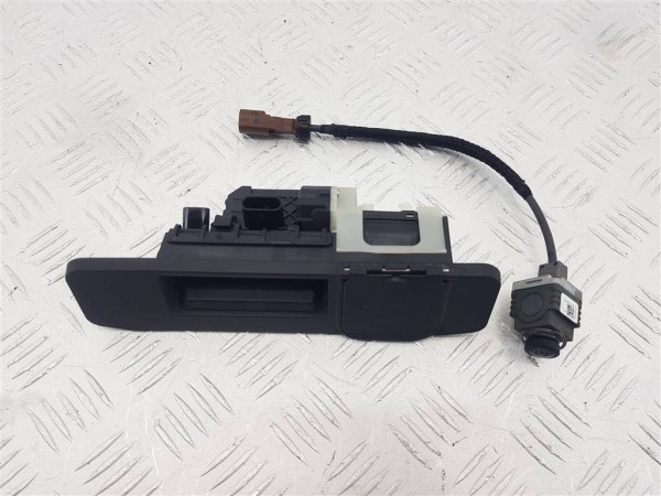 Камера заднего вида mercedes gle w167