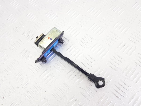 Ограничитель двери kia sportage