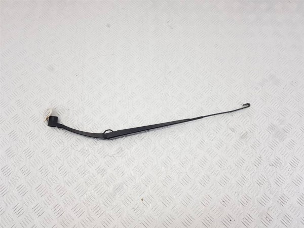 Щеткодержатель (поводок стеклоочистителя, дворник) nissan qashqai