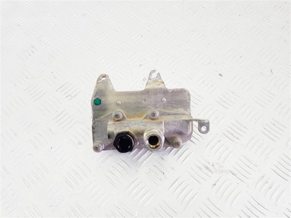 Радиатор масляный mercedes v w447