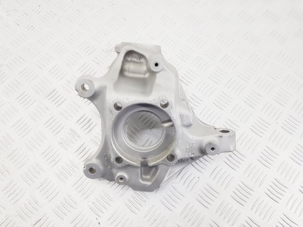 Кулак поворотный левый bmw 1 f40