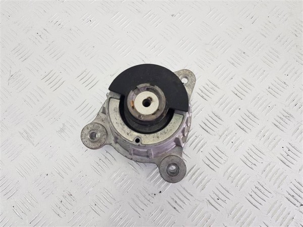 Подушка крепления двигателя (опора) mercedes v w447