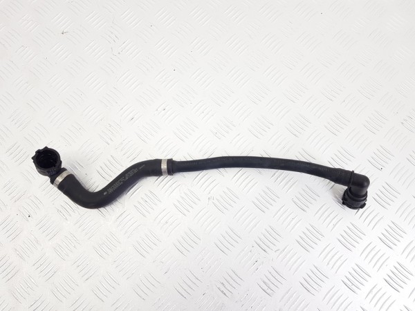 Трубка охлаждающей жидкости пластиковая mercedes e w214