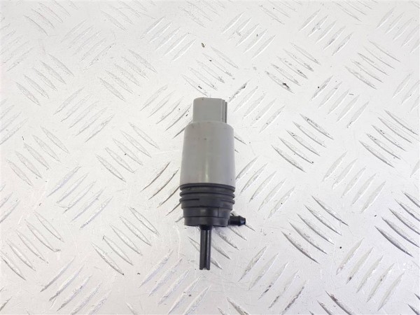 Насос (моторчик) омывателя стекла bmw 5 e60/e61