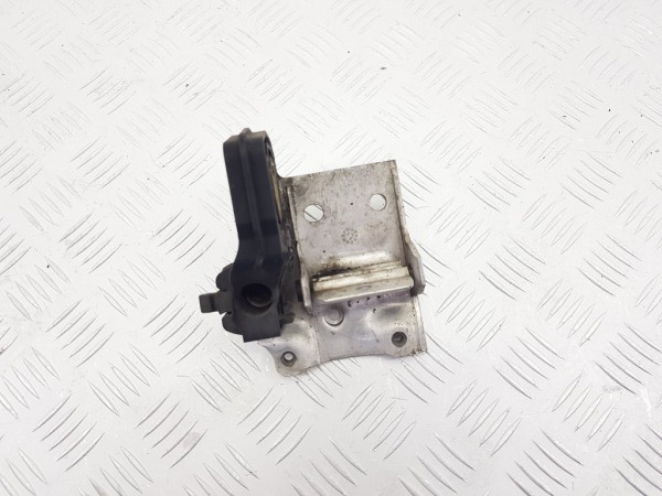 Кронштейн радиатора bmw 6 f06/f12/f13