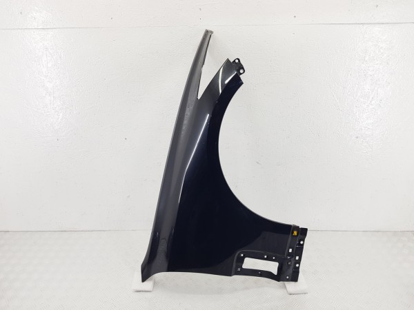 Крыло переднее правое kia stinger