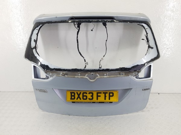 Крышка багажника opel zafira c