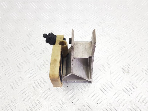 Кронштейн радиатора bmw 7 g11/g12