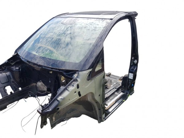 Четверть передняя левая mercedes v w447