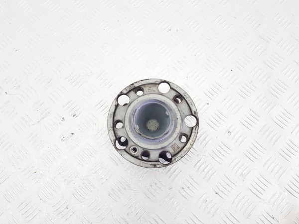 Ступица передняя mercedes e w214