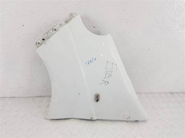 Крыло переднее левое renault trafic