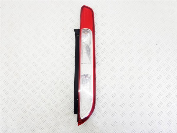 Фонарь задний правый ford focus