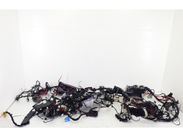 Проводка mercedes e w214