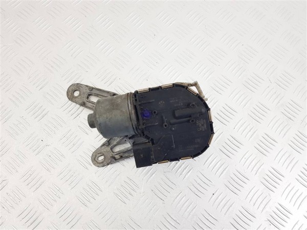 Моторчик передних стеклоочистителей (дворников) bmw i8