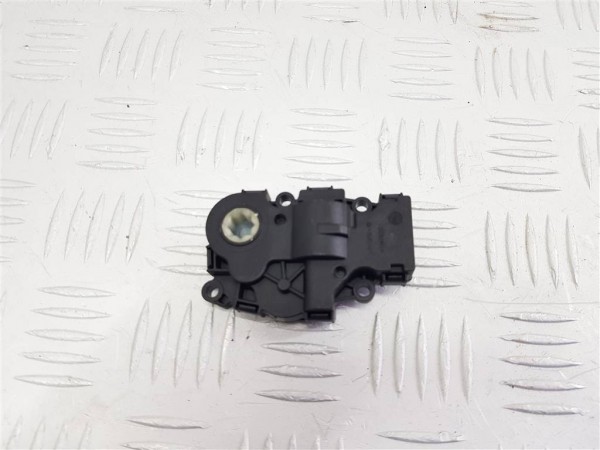 Моторчик заслонки печки bmw x5 g05