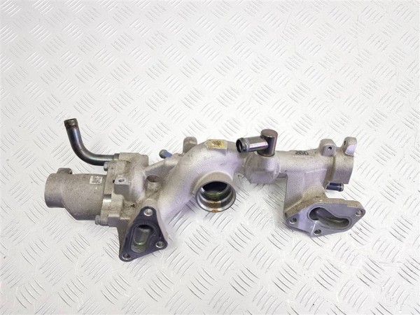 Корпус термостата kia stinger