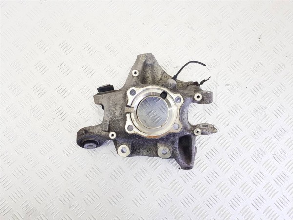 Кулак задний правый bmw 5 g30/g31