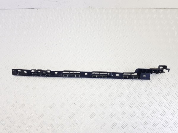 Кронштейн крепления порога porsche macan