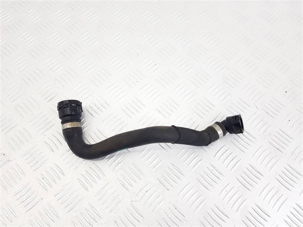 Патрубок радиатора bmw i8