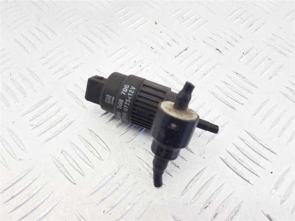 Насос (моторчик) омывателя стекла opel corsa b