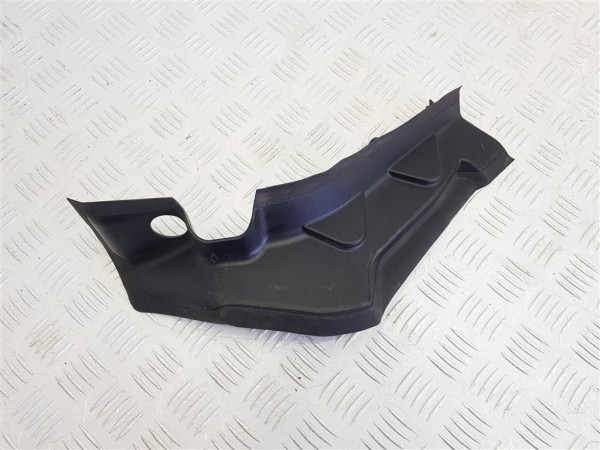 Водосток крышки багажника левый bmw x5 g05