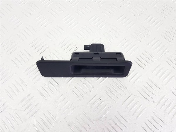 Кнопка открытия багажника bmw 5 g30/g31