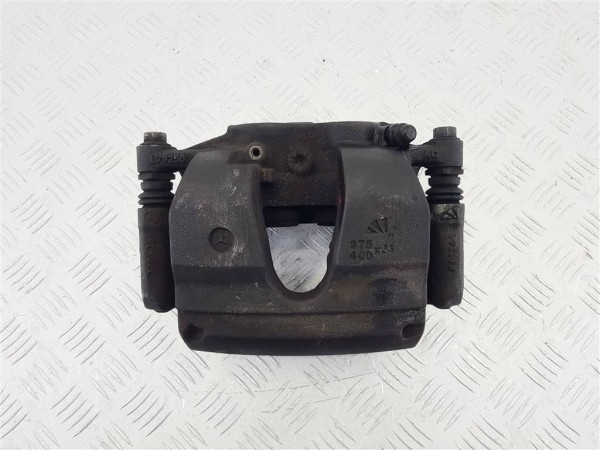 Суппорт передний правый mercedes gle w167