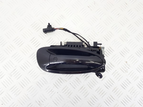 Ручка наружная передняя правая porsche panamera