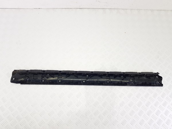 Кронштейн крепления порога mercedes v w447