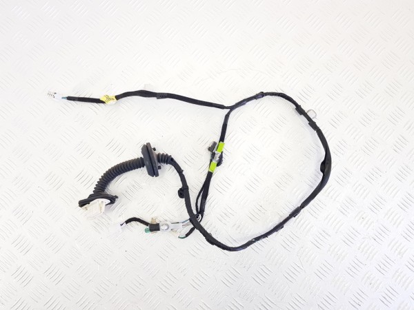 Проводка двери lexus ux