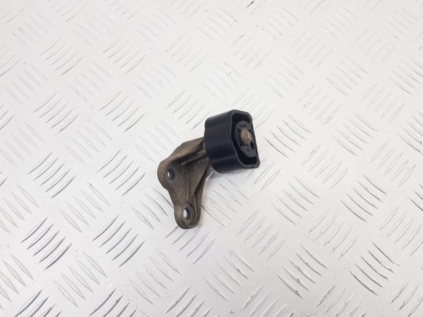 Кронштейн глушителя bmw 5 g30/g31