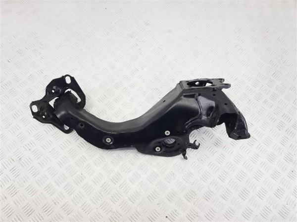 Кулак задний левый bmw 2 f44