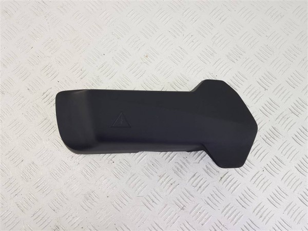 Крышка блока управления двигателем bmw x7 g07